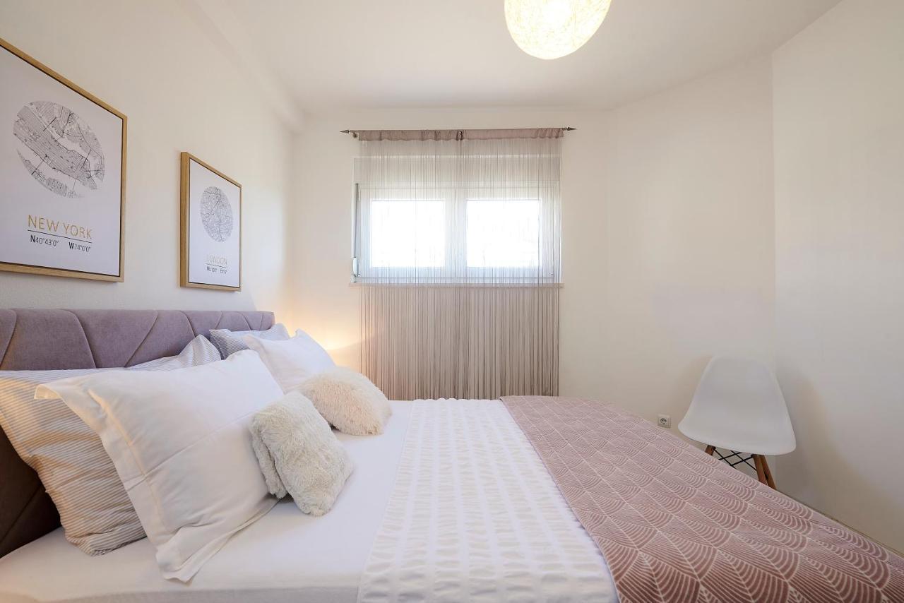 Apartmani Sara I Klara Трогір Екстер'єр фото