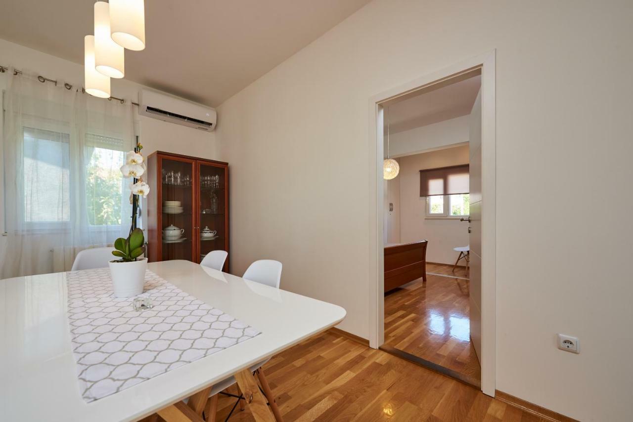 Apartmani Sara I Klara Трогір Екстер'єр фото